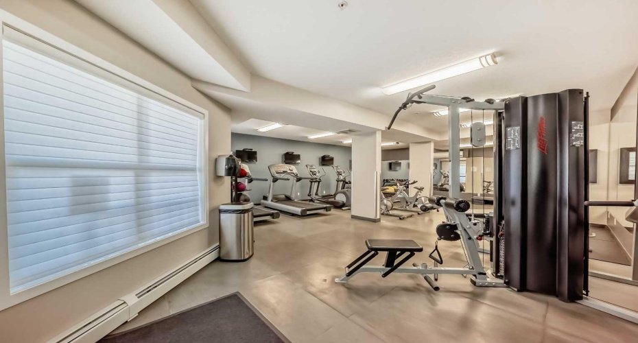 402 Marquis Lane, Calgary, Alberta T3M2G7, 2 Bedrooms Bedrooms, ,1 BathroomBathrooms,Residential,For Sale,Marquis,A2290393