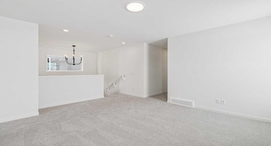 208 Southborough Common, Cochrane, Alberta T4C3J5, 3 Bedrooms Bedrooms, ,3 BathroomsBathrooms,Residential,For Sale,Southborough,A2290815