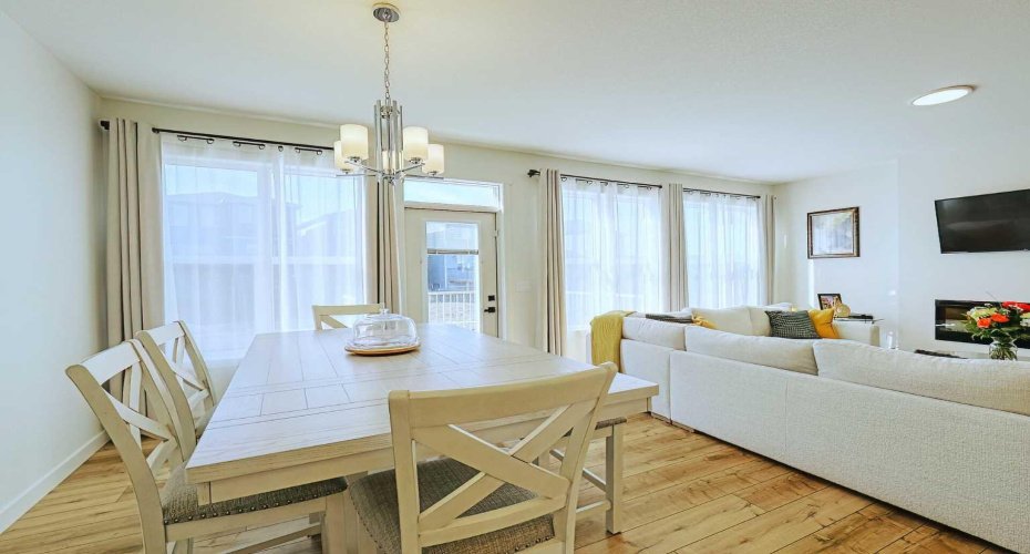 25 Belmont Green, Calgary, Alberta T2X 5E3, 5 Bedrooms Bedrooms, ,4 BathroomsBathrooms,Residential,For Sale,Belmont,A2290850