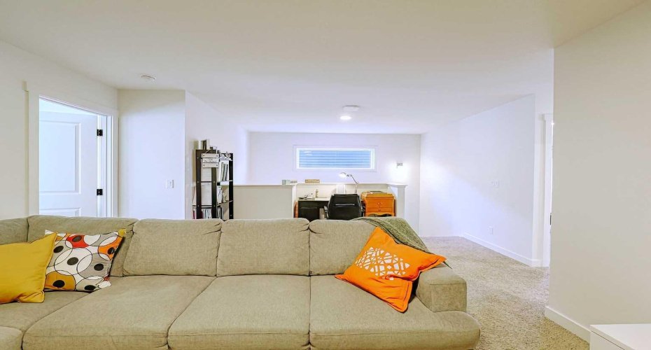 25 Belmont Green, Calgary, Alberta T2X 5E3, 5 Bedrooms Bedrooms, ,4 BathroomsBathrooms,Residential,For Sale,Belmont,A2290850