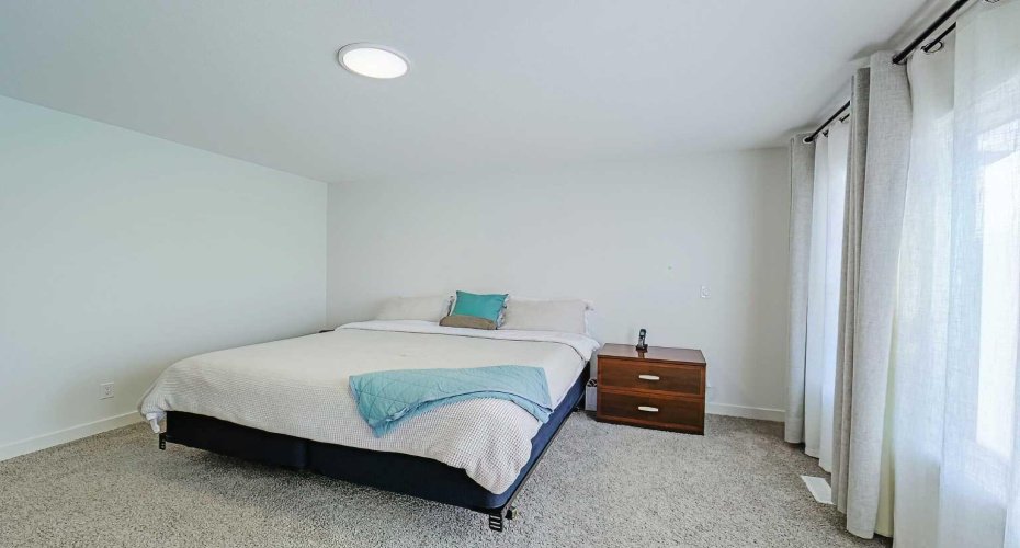 25 Belmont Green, Calgary, Alberta T2X 5E3, 5 Bedrooms Bedrooms, ,4 BathroomsBathrooms,Residential,For Sale,Belmont,A2290850