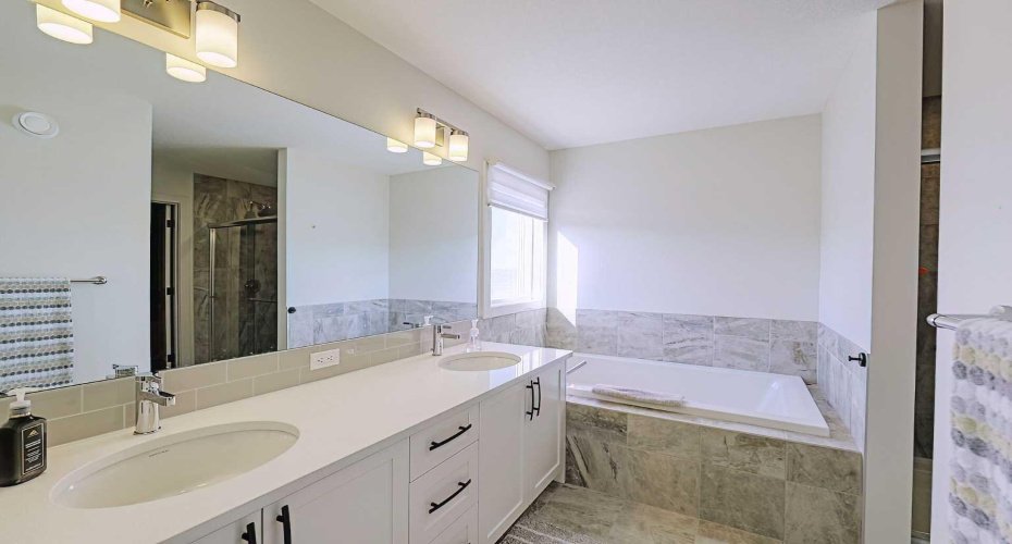 25 Belmont Green, Calgary, Alberta T2X 5E3, 5 Bedrooms Bedrooms, ,4 BathroomsBathrooms,Residential,For Sale,Belmont,A2290850