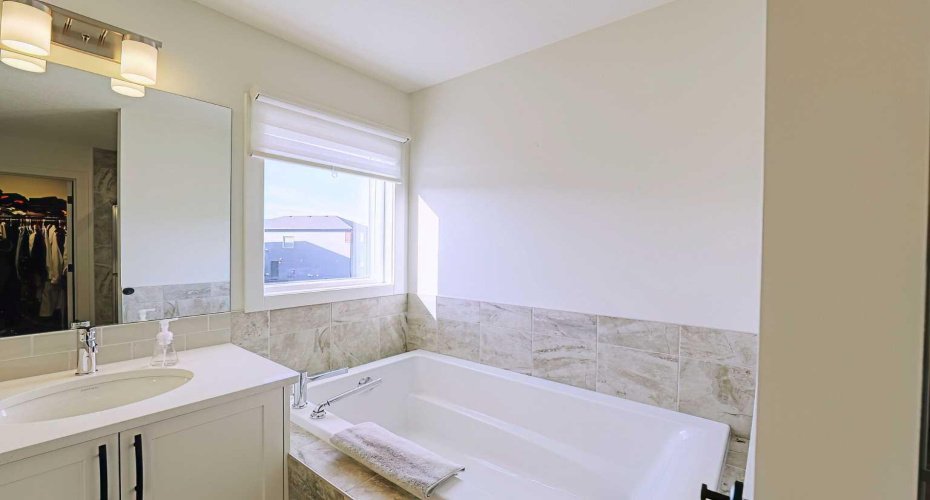 25 Belmont Green, Calgary, Alberta T2X 5E3, 5 Bedrooms Bedrooms, ,4 BathroomsBathrooms,Residential,For Sale,Belmont,A2290850