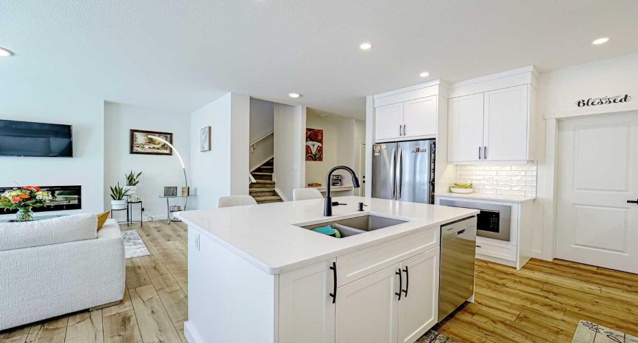 25 Belmont Green, Calgary, Alberta T2X 5E3, 5 Bedrooms Bedrooms, ,4 BathroomsBathrooms,Residential,For Sale,Belmont,A2290850