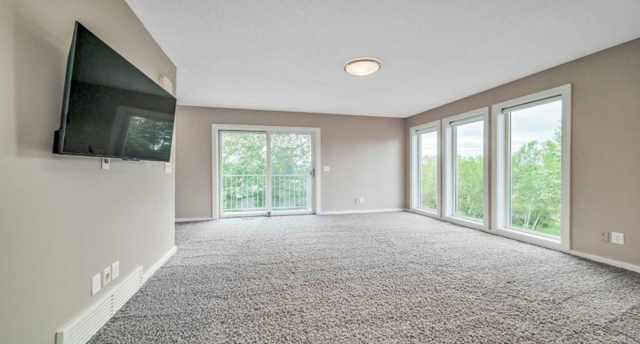 24008 241 Avenue, Rural Foothills County, Alberta T1S 4B8, 8 Bedrooms Bedrooms, ,5 BathroomsBathrooms,Residential,For Sale,241,A2290889