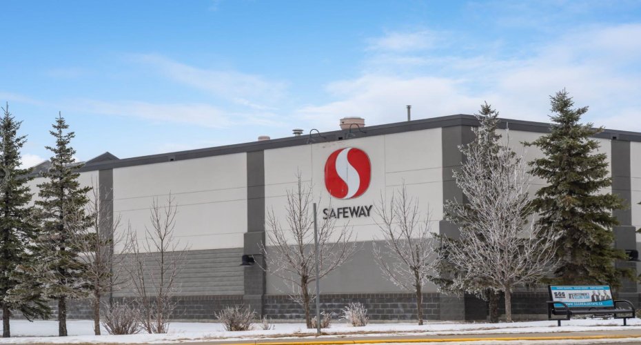 Walking distance to shopping