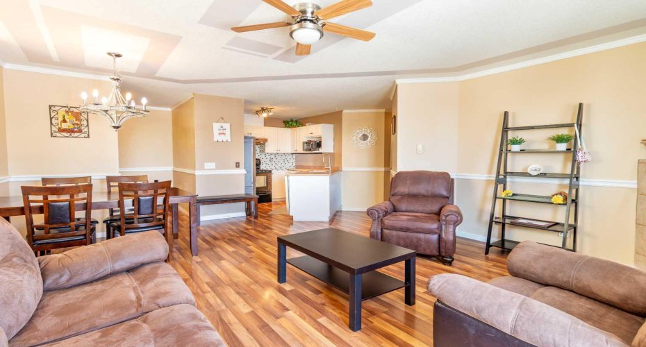 605 19 Street, High River, Alberta T1V 2B8, 2 Bedrooms Bedrooms, ,1 BathroomBathrooms,Residential,For Sale,19,A2290913
