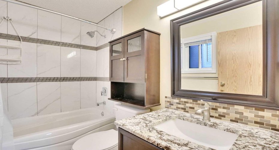 131 Martinridge Grove, Calgary, Alberta T3J 3M4, 5 Bedrooms Bedrooms, ,3 BathroomsBathrooms,Residential,For Sale,Martinridge,A2284895