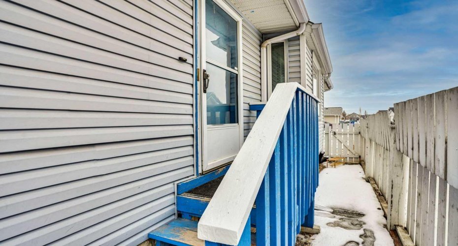 131 Martinridge Grove, Calgary, Alberta T3J 3M4, 5 Bedrooms Bedrooms, ,3 BathroomsBathrooms,Residential,For Sale,Martinridge,A2284895