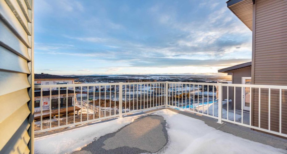 108 Heritage Manor, Cochrane, Alberta T4C 3K8, 3 Bedrooms Bedrooms, ,3 BathroomsBathrooms,Residential,For Sale,Heritage,A2290928