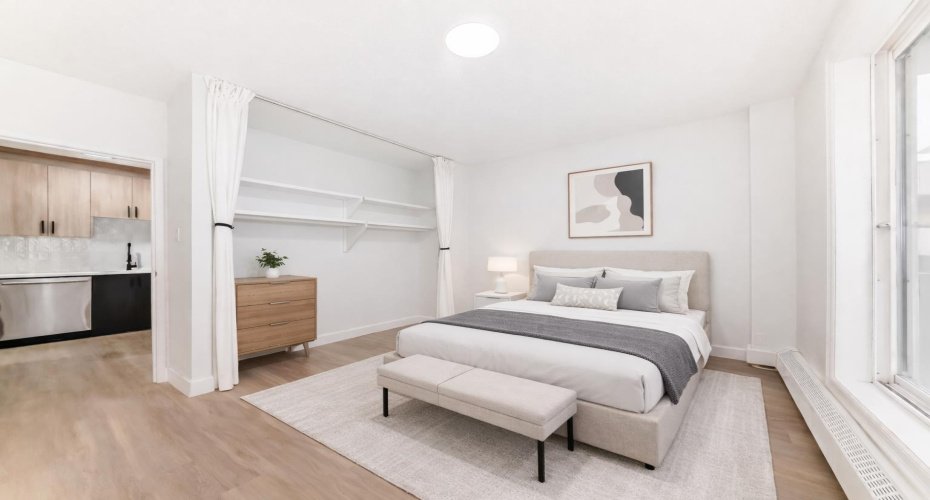 Bedroom (virtually staged)