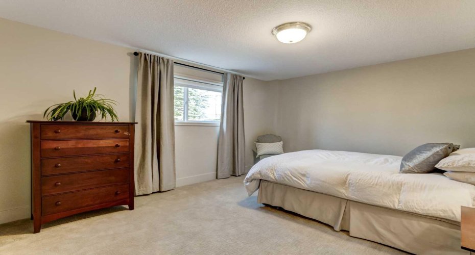 566 Pine Creek Ridge, Heritage Pointe, Alberta T1S 3V9, 3 Bedrooms Bedrooms, ,4 BathroomsBathrooms,Residential,For Sale,Pine Creek,A2286233