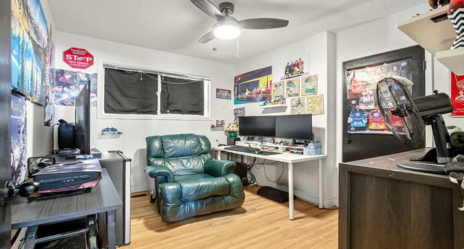 1986 Cottonwood Crescent, Calgary, Alberta T2B 1P7, 5 Bedrooms Bedrooms, ,1 BathroomBathrooms,Residential,For Sale,Cottonwood,A2286435