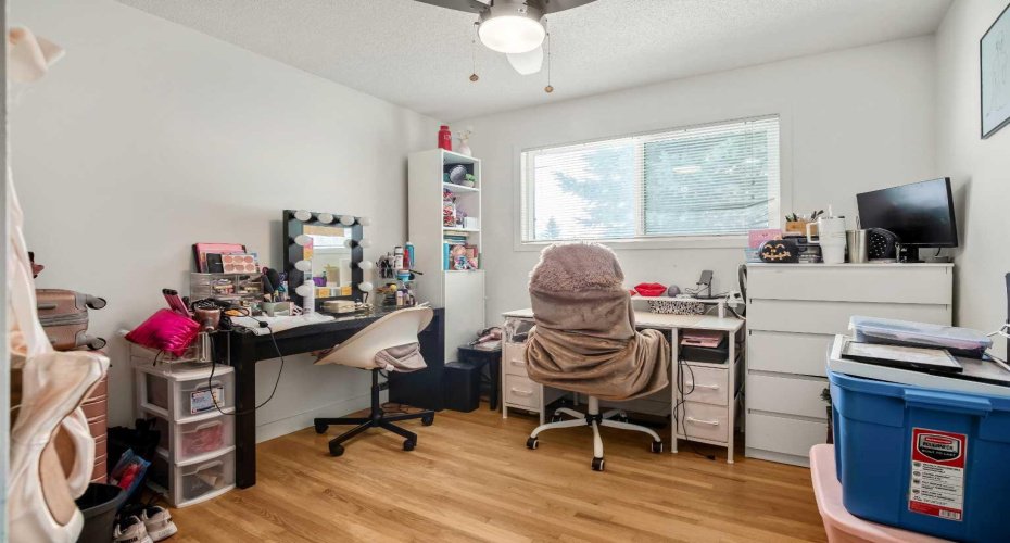 1986 Cottonwood Crescent, Calgary, Alberta T2B 1P7, 5 Bedrooms Bedrooms, ,1 BathroomBathrooms,Residential,For Sale,Cottonwood,A2286435