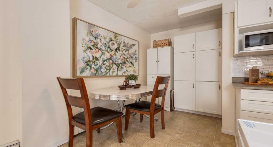 315 Heritage Drive, Calgary, Alberta T2H 1N2, 2 Bedrooms Bedrooms, ,1 BathroomBathrooms,Residential,For Sale,Heritage,A2290947