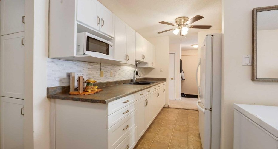 315 Heritage Drive, Calgary, Alberta T2H 1N2, 2 Bedrooms Bedrooms, ,1 BathroomBathrooms,Residential,For Sale,Heritage,A2290947