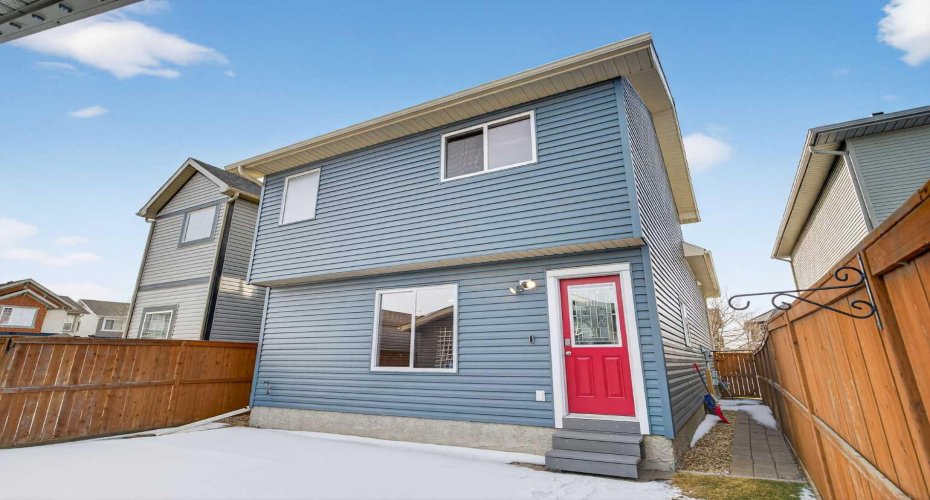 250 Silverado Plains Close, Calgary, Alberta T2X0G6, 2 Bedrooms Bedrooms, ,2 BathroomsBathrooms,Residential,For Sale,Silverado Plains,A2286579