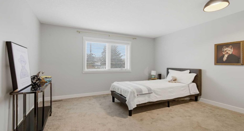 3426 5 Avenue, Calgary, Alberta T2N 0V6, 3 Bedrooms Bedrooms, ,3 BathroomsBathrooms,Residential,For Sale,5,A2290952