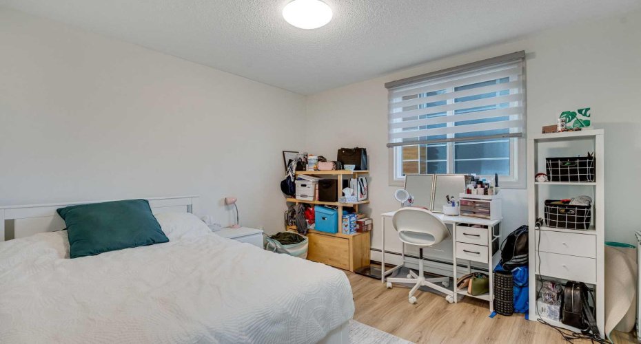 2512 1 Avenue, Calgary, Alberta T2N 0C2, 3 Bedrooms Bedrooms, ,2 BathroomsBathrooms,Residential,For Sale,1,A2286603