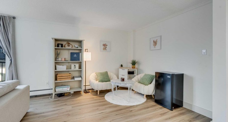 2512 1 Avenue, Calgary, Alberta T2N 0C2, 3 Bedrooms Bedrooms, ,2 BathroomsBathrooms,Residential,For Sale,1,A2286603