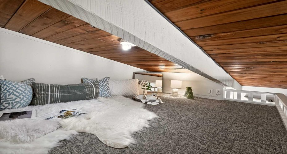 9980 26 Street, Calgary, Alberta T2V4E9, 2 Bedrooms Bedrooms, ,2 BathroomsBathrooms,Residential,For Sale,26,A2286715