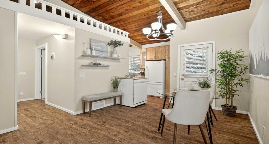 9980 26 Street, Calgary, Alberta T2V4E9, 2 Bedrooms Bedrooms, ,2 BathroomsBathrooms,Residential,For Sale,26,A2286715