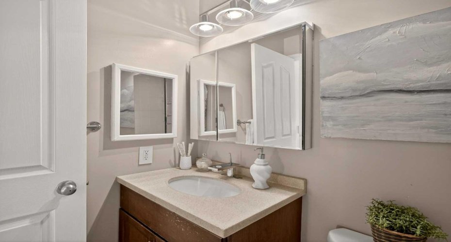 9980 26 Street, Calgary, Alberta T2V4E9, 2 Bedrooms Bedrooms, ,2 BathroomsBathrooms,Residential,For Sale,26,A2286715