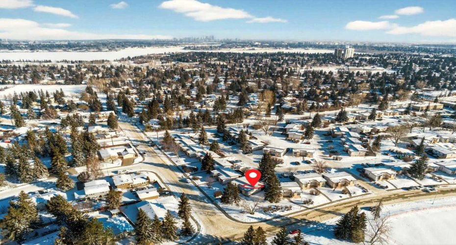 9980 26 Street, Calgary, Alberta T2V4E9, 2 Bedrooms Bedrooms, ,2 BathroomsBathrooms,Residential,For Sale,26,A2286715