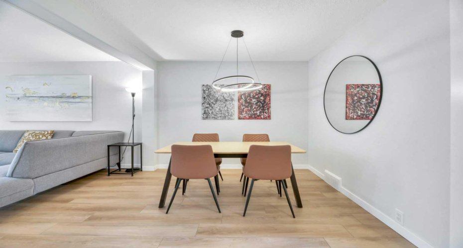 56 Woodglen Court, Calgary, Alberta T2W4K3, 4 Bedrooms Bedrooms, ,2 BathroomsBathrooms,Residential,For Sale,Woodglen,A2286720