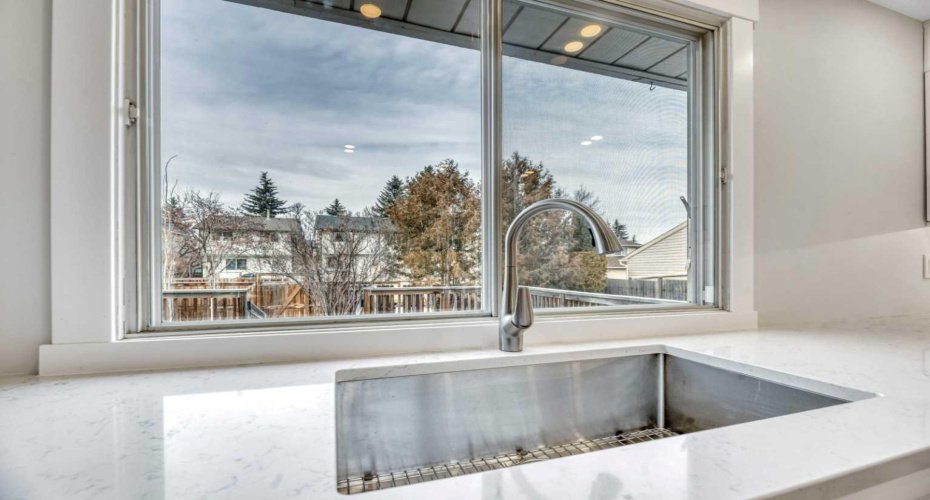 56 Woodglen Court, Calgary, Alberta T2W4K3, 4 Bedrooms Bedrooms, ,2 BathroomsBathrooms,Residential,For Sale,Woodglen,A2286720