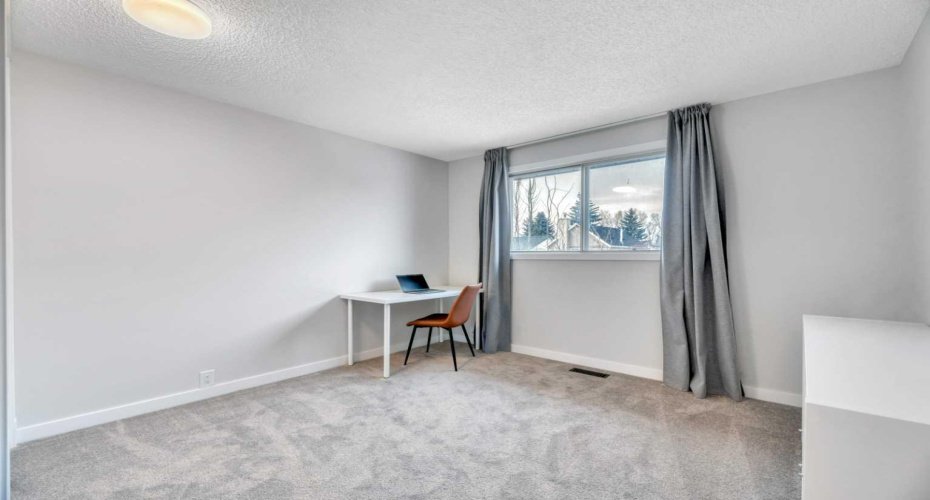 56 Woodglen Court, Calgary, Alberta T2W4K3, 4 Bedrooms Bedrooms, ,2 BathroomsBathrooms,Residential,For Sale,Woodglen,A2286720