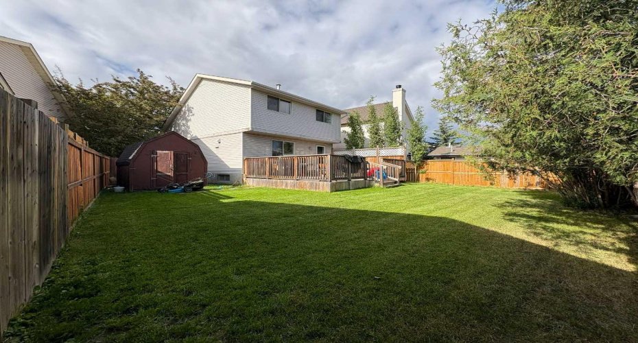 56 Woodglen Court, Calgary, Alberta T2W4K3, 4 Bedrooms Bedrooms, ,2 BathroomsBathrooms,Residential,For Sale,Woodglen,A2286720