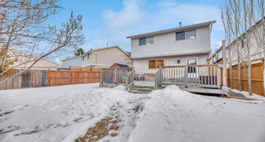 56 Woodglen Court, Calgary, Alberta T2W4K3, 4 Bedrooms Bedrooms, ,2 BathroomsBathrooms,Residential,For Sale,Woodglen,A2286720