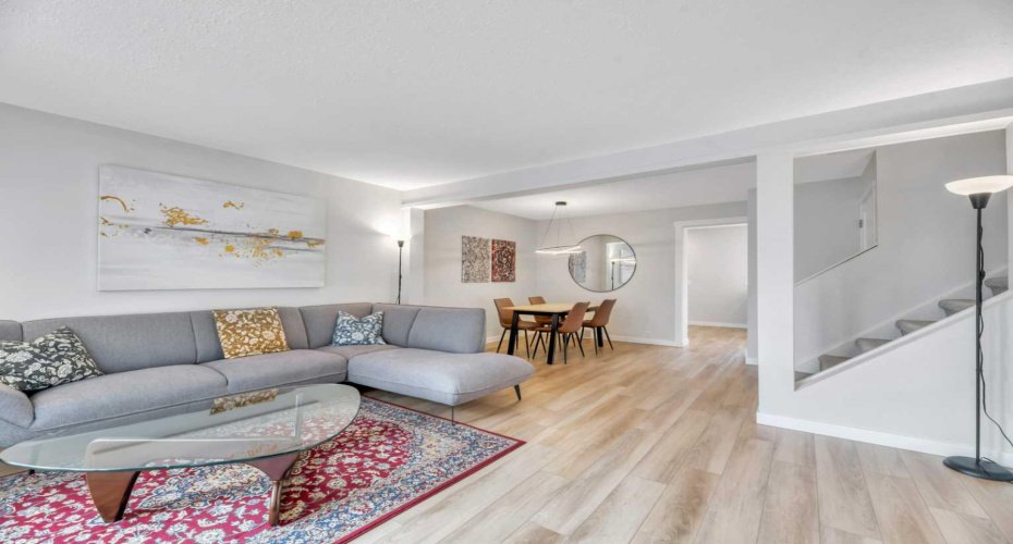 56 Woodglen Court, Calgary, Alberta T2W4K3, 4 Bedrooms Bedrooms, ,2 BathroomsBathrooms,Residential,For Sale,Woodglen,A2286720