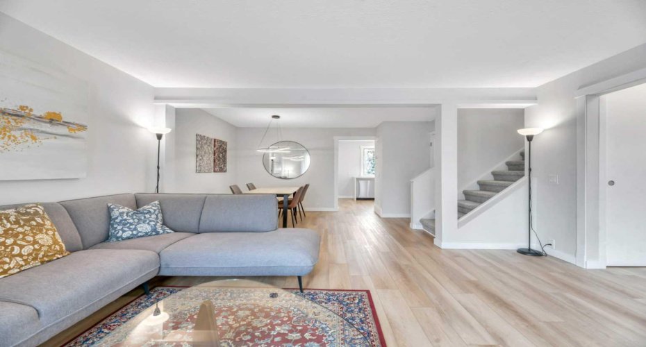 56 Woodglen Court, Calgary, Alberta T2W4K3, 4 Bedrooms Bedrooms, ,2 BathroomsBathrooms,Residential,For Sale,Woodglen,A2286720