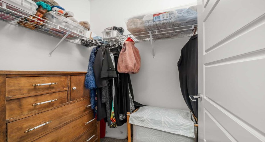 1883 47 Street, Calgary, Alberta T3B6G2, 3 Bedrooms Bedrooms, ,4 BathroomsBathrooms,Residential,For Sale,47,A2290959