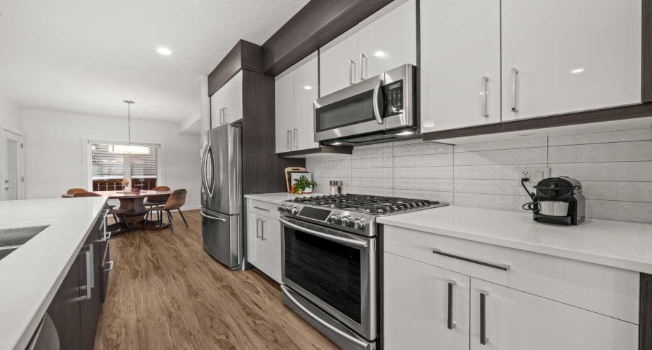 1883 47 Street, Calgary, Alberta T3B6G2, 3 Bedrooms Bedrooms, ,4 BathroomsBathrooms,Residential,For Sale,47,A2290959