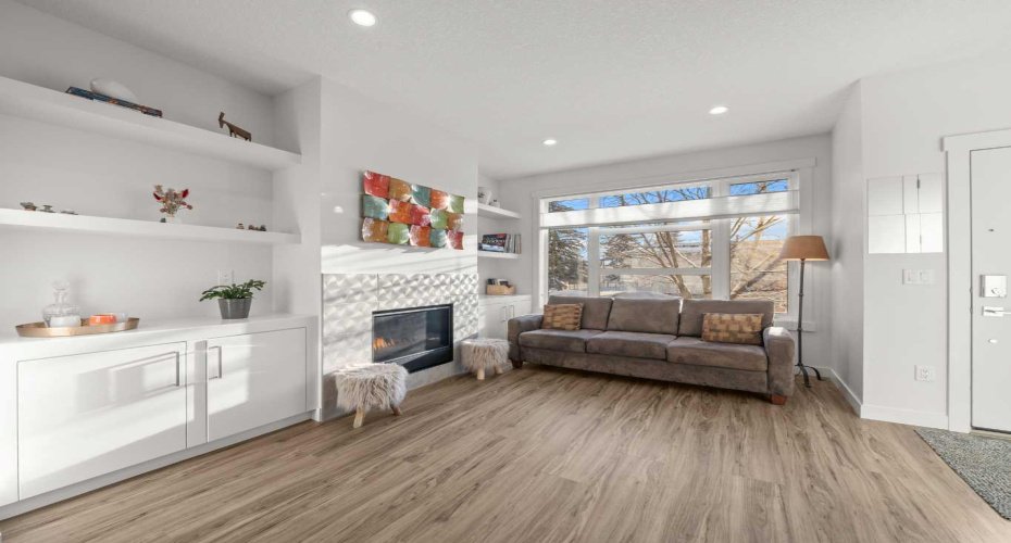 1883 47 Street, Calgary, Alberta T3B6G2, 3 Bedrooms Bedrooms, ,4 BathroomsBathrooms,Residential,For Sale,47,A2290959