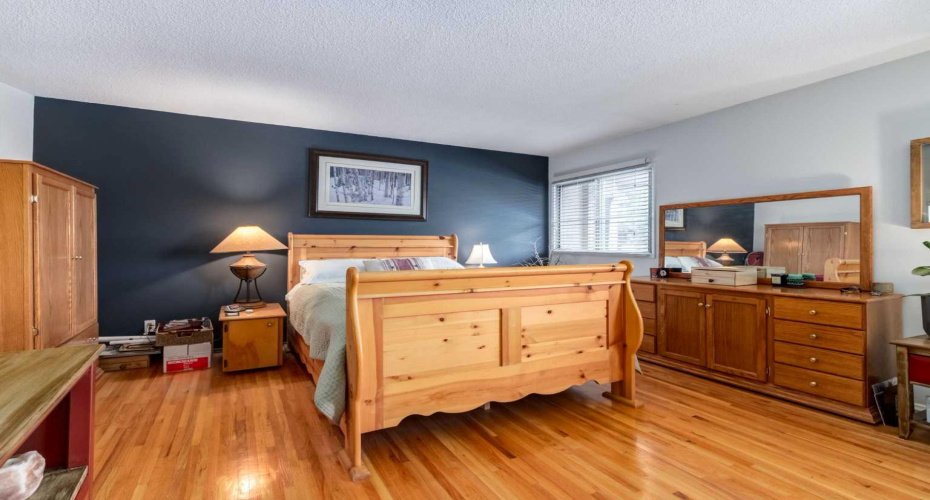 1305 Glenmore Trail, Calgary, Alberta T2V 4Y8, 2 Bedrooms Bedrooms, ,2 BathroomsBathrooms,Residential,For Sale,Glenmore,A2290961