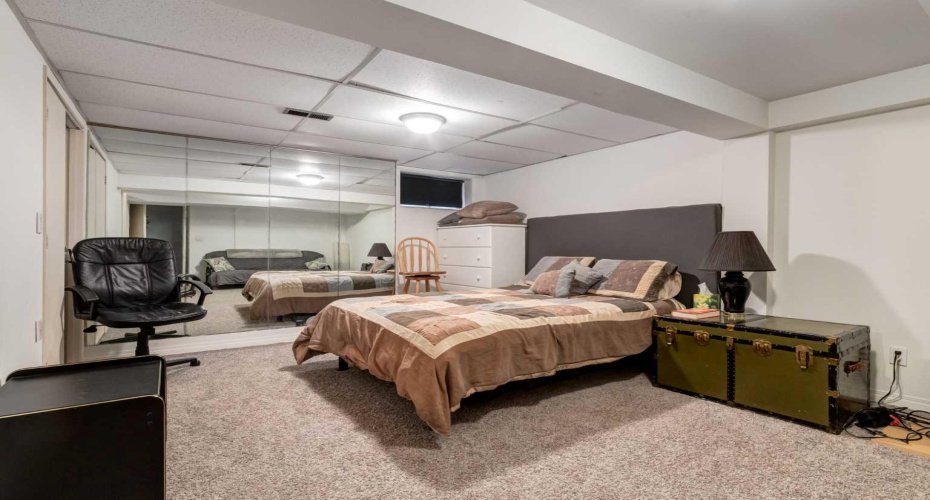 1305 Glenmore Trail, Calgary, Alberta T2V 4Y8, 2 Bedrooms Bedrooms, ,2 BathroomsBathrooms,Residential,For Sale,Glenmore,A2290961