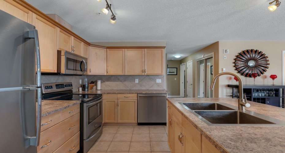 303 Arbour Crest Drive, Calgary, Alberta T3G 5G4, 2 Bedrooms Bedrooms, ,2 BathroomsBathrooms,Residential,For Sale,Arbour Crest,A2290964