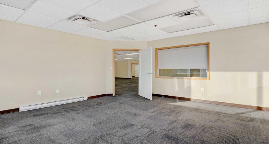 11039 78 Avenue, Grande Prairie, Alberta T8W 2J7, ,Commercial,For Lease,Swan Business Centre,78,A2286839