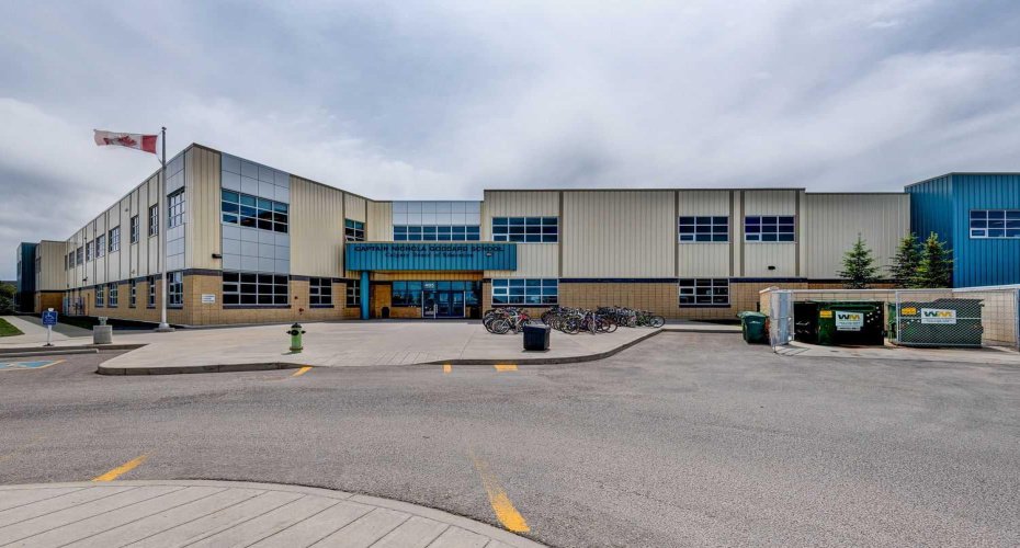 645 Panatella Boulevard, Calgary, Alberta T3K 0N9, 3 Bedrooms Bedrooms, ,3 BathroomsBathrooms,Residential,For Sale,Panatella,A2286883