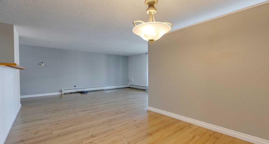1334 13 Avenue, Calgary, Alberta T3C 3S2, 1 Bedroom Bedrooms, ,1 BathroomBathrooms,Residential,For Sale,13,A2288876
