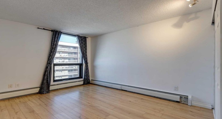 1334 13 Avenue, Calgary, Alberta T3C 3S2, 1 Bedroom Bedrooms, ,1 BathroomBathrooms,Residential,For Sale,13,A2288876