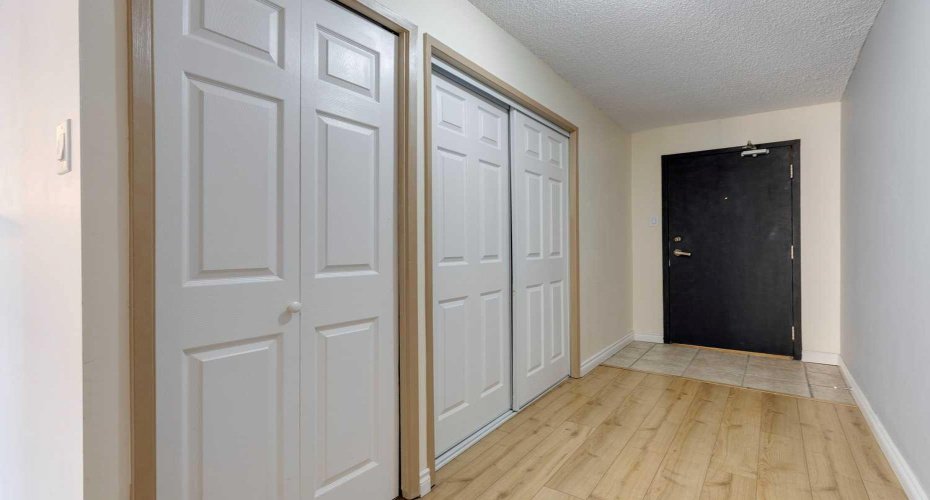 1334 13 Avenue, Calgary, Alberta T3C 3S2, 1 Bedroom Bedrooms, ,1 BathroomBathrooms,Residential,For Sale,13,A2288876