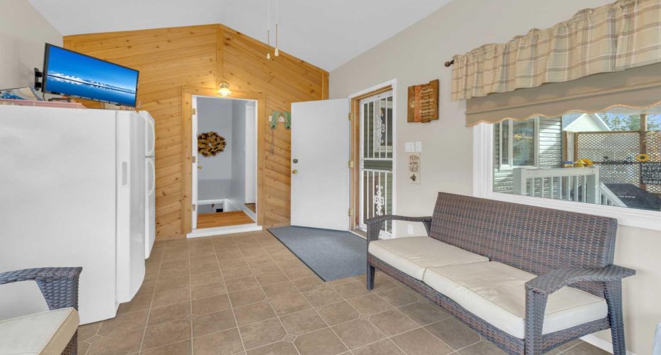 602 Partridge Drive, Pelican Point, Alberta T0B0H0, 5 Bedrooms Bedrooms, ,2 BathroomsBathrooms,Residential,For Sale,Partridge Drive,A2291109