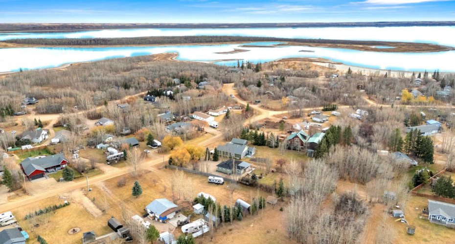 602 Partridge Drive, Pelican Point, Alberta T0B0H0, 5 Bedrooms Bedrooms, ,2 BathroomsBathrooms,Residential,For Sale,Partridge Drive,A2291109