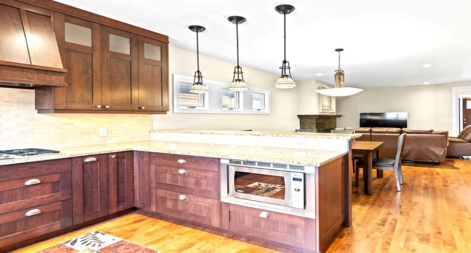 1428 2A Street, Calgary, Alberta T2M 2X4, 3 Bedrooms Bedrooms, ,4 BathroomsBathrooms,Residential,For Sale,2A,A2291125