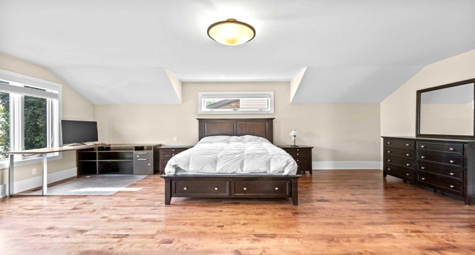1428 2A Street, Calgary, Alberta T2M 2X4, 3 Bedrooms Bedrooms, ,4 BathroomsBathrooms,Residential,For Sale,2A,A2291125